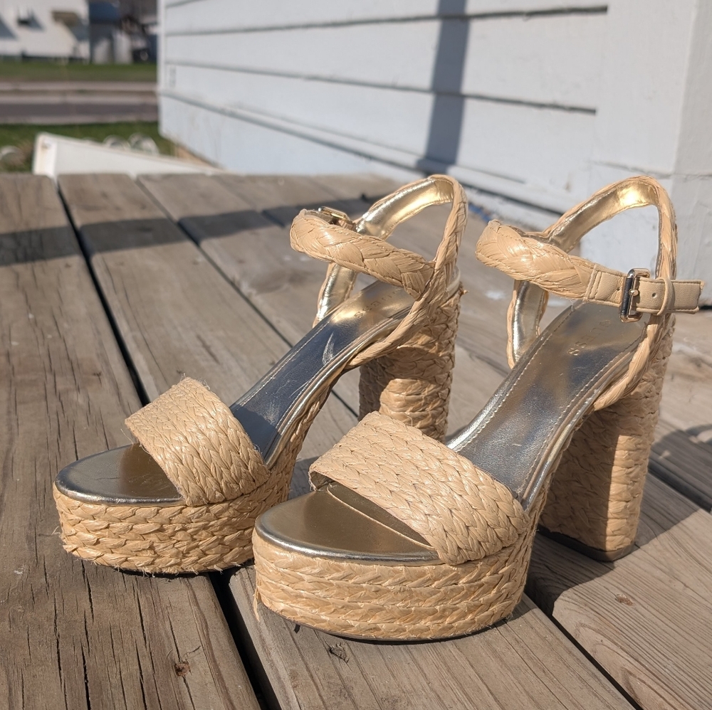Guess Gabela Straw Platform Sz8.5 Heel
